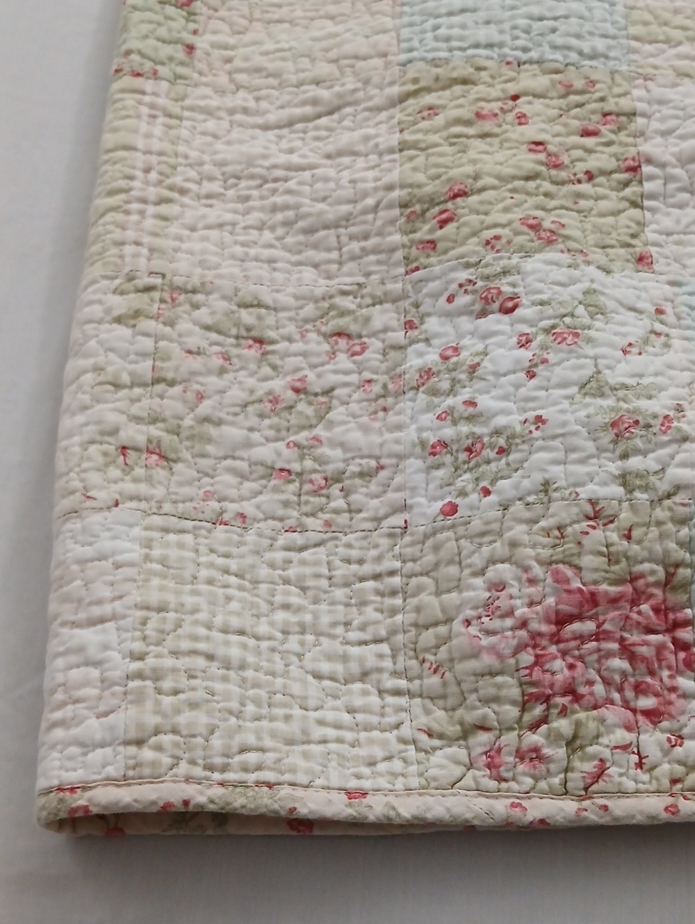 Vintage Quilted Shams - Picture 6 of 9